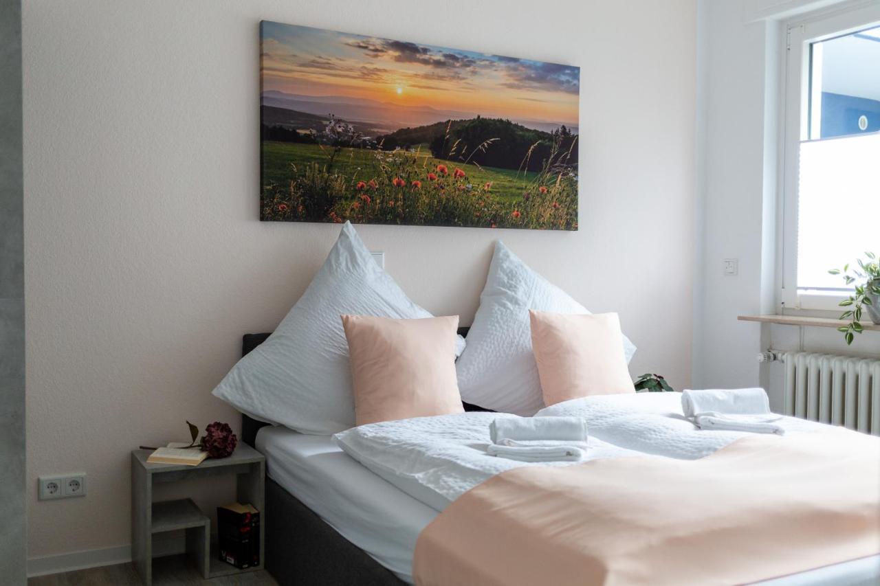 Best Stay Moderne Stadtwohnungen In Huenfeld - Kueche, Schlafsofa, Terrasse Oder Balkon Wlan Smart Tv Buitenkant foto